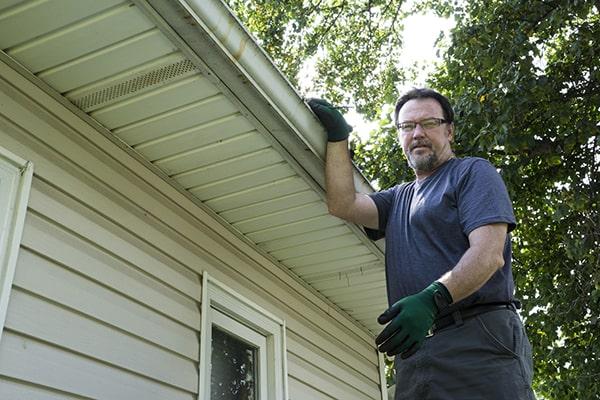 Gutter Cleaning of Riverbank team